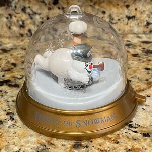 Blockbuster Very Merry Whirl Arounds